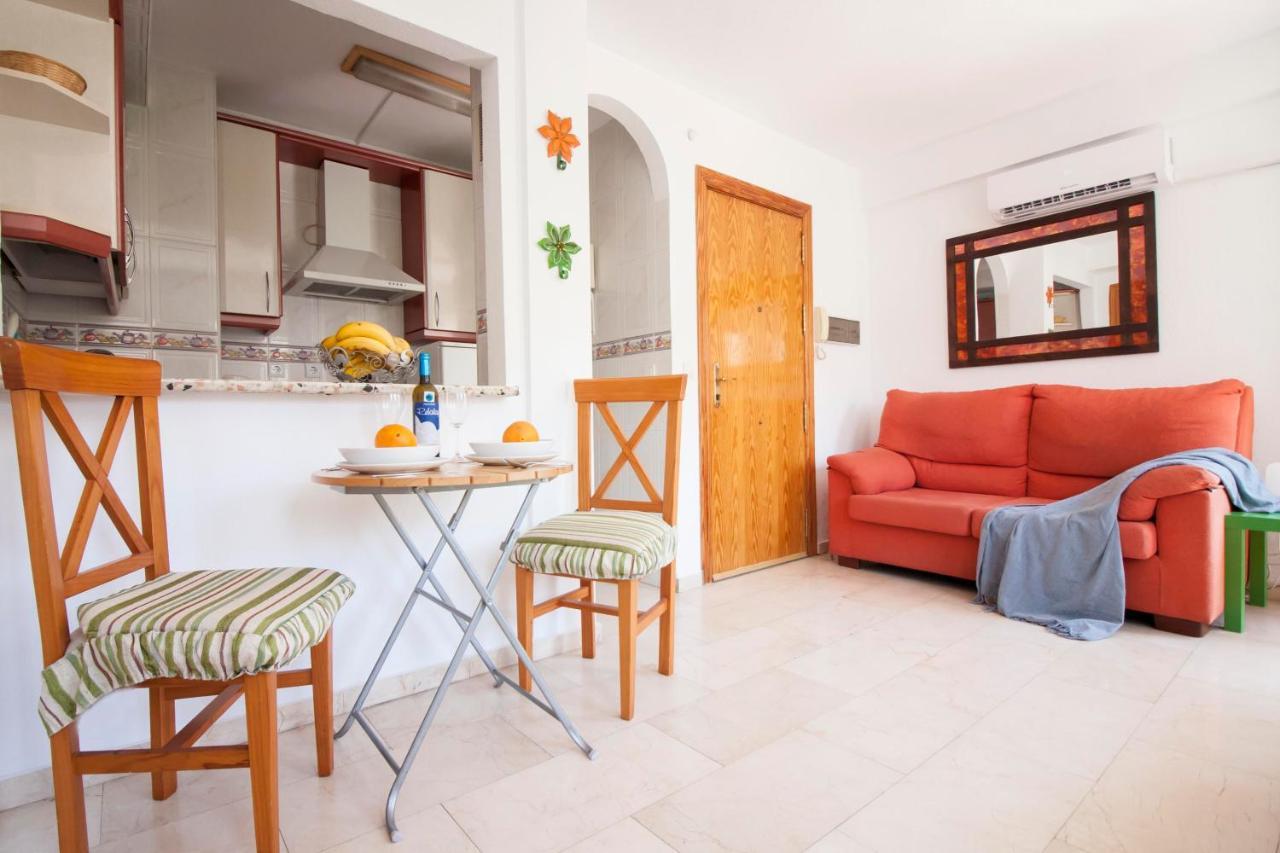 Camas Apartments! Малага Екстериор снимка