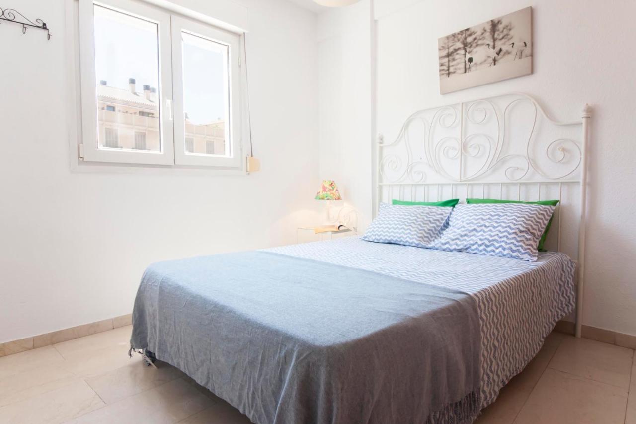 Camas Apartments! Малага Екстериор снимка